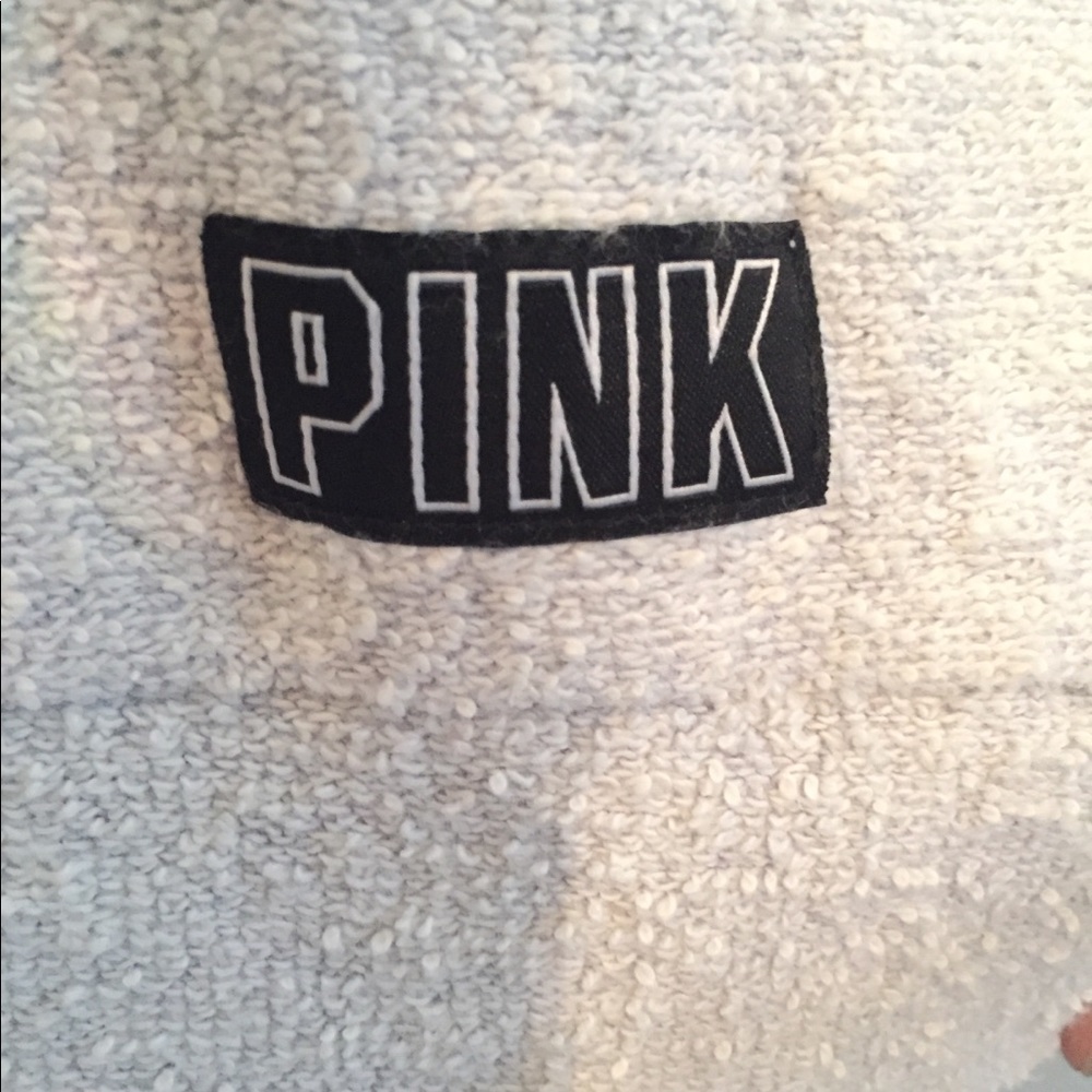 Winter 2017 PINK sweater - Picture 2 of 3